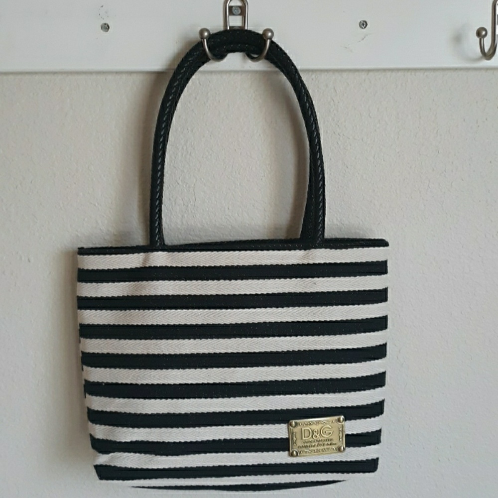 Trendy small purse